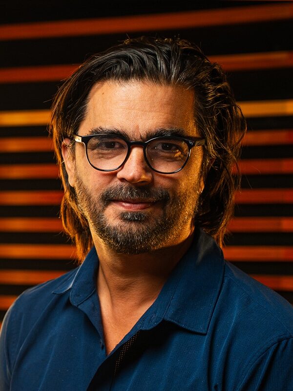 Headshot of Jorge Variego